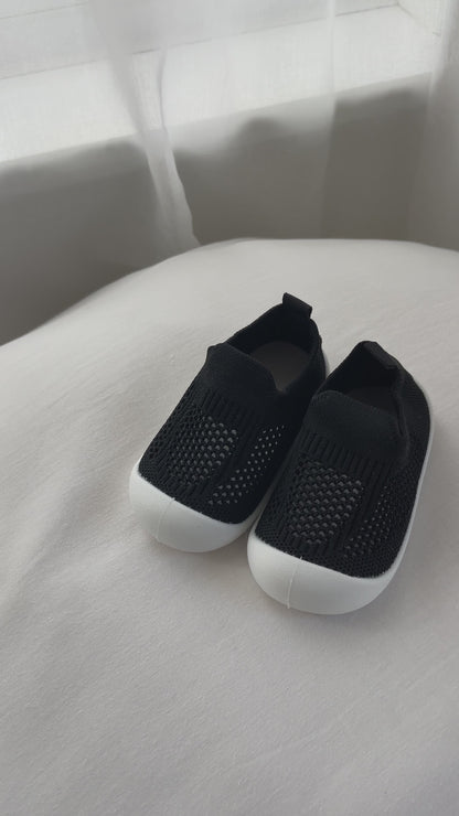 Slip-on Mesh Shoe - Black